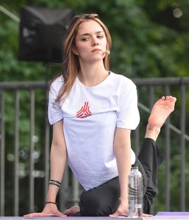 Evgenia Medvedeva feet photo 10