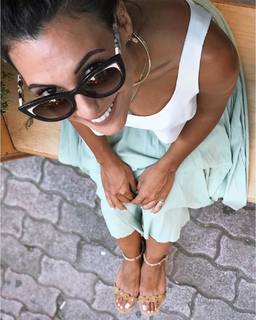 Evgenia Samara feet photo thumbnail