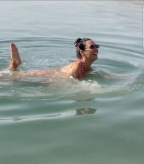 Evgenia Samara feet photo thumbnail