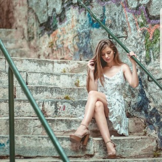 Evi Daelli feet photo 6