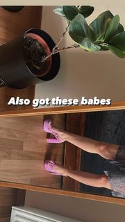 Evi Daelli feet photo 1