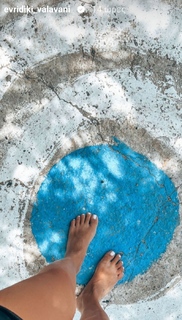 Evridiki Valavani feet photo thumbnail