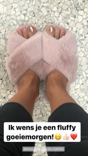 Evy Gruyaert feet photo 1