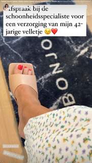 Evy Gruyaert feet photo 2