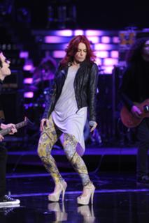 Ewa Farna feet photo thumbnail