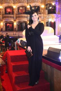 Ewa Farna feet photo thumbnail