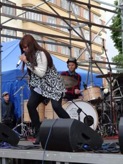 Ewa Farna feet photo thumbnail