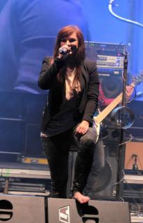 Ewa Farna feet photo thumbnail