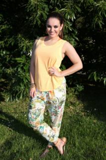 Ewa Farna feet photo thumbnail