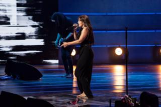 Ewa Farna feet photo thumbnail
