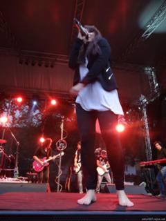 Ewa Farna feet photo thumbnail