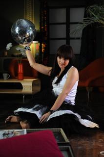 Ewa Farna feet photo thumbnail