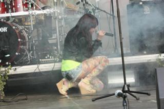 Ewa Farna feet photo thumbnail