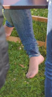 Ewa Farna feet photo thumbnail
