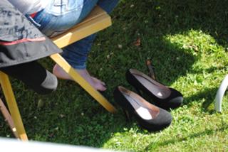 Ewa Farna feet photo thumbnail