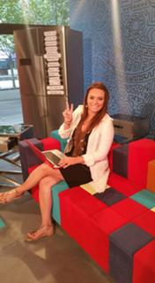 Ewa Farna feet photo thumbnail