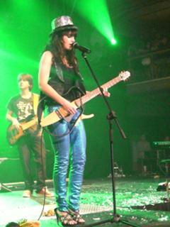 Ewa Farna feet photo thumbnail