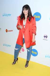 Ewa Farna feet photo thumbnail