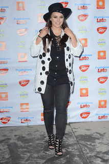 Ewa Farna feet photo thumbnail