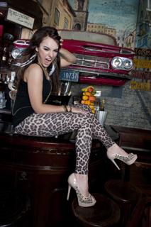 Ewa Farna feet photo thumbnail