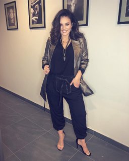 Ewa Farna feet photo thumbnail