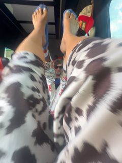 Ewa Farna feet photo thumbnail