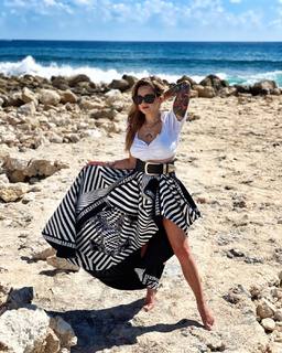 Ewelina Lisowska feet photo 2