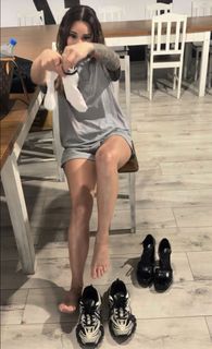 Ewelina Lisowska feet photo 9