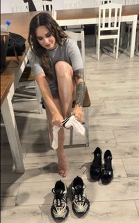 Ewelina Lisowska feet photo 8