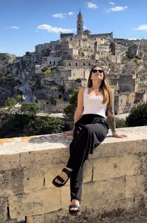 Ewelina Lisowska feet photo 1