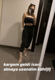 Eylül Adigüzel feet photo 3