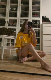 Eylül Adigüzel feet photo 15