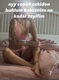 Eylül Adigüzel feet photo 14