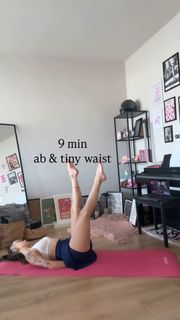 Eylül Adigüzel feet photo 1