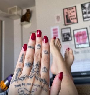 Eylül Adigüzel feet photo 4