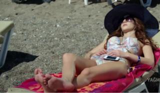 Ezgi Asaroglu feet photo 20