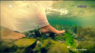 Ezgi Asaroglu feet photo 13