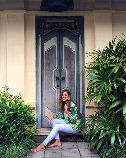 Ezgi Eyüboglu feet photo thumbnail