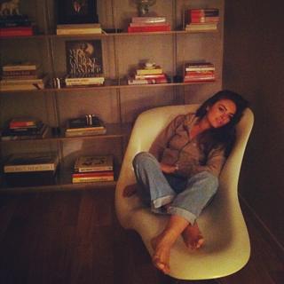 Ezgi Mola feet photo 13