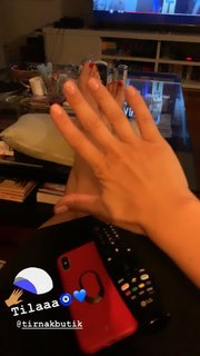 Ezgi Mola feet photo 1