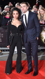 FKA twigs feet photo thumbnail