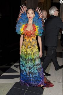 FKA twigs feet photo thumbnail