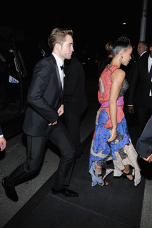 FKA twigs feet photo thumbnail