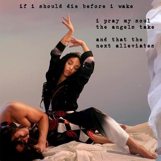 FKA twigs feet photo thumbnail