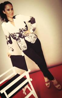 Fabienne Carat feet photo thumbnail