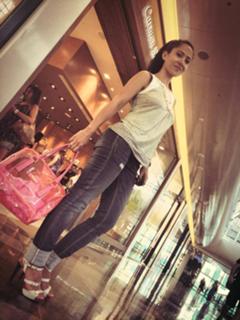 Fabienne Carat feet photo thumbnail