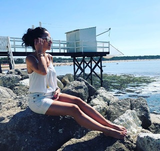 Fabienne Carat feet photo thumbnail