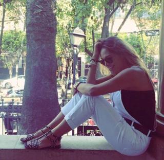 Fabiola Campomanes feet photo 14