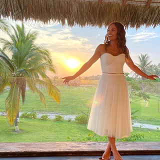 Fabiola Campomanes feet photo 11