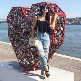 Fabiola Guajardo feet photo thumbnail